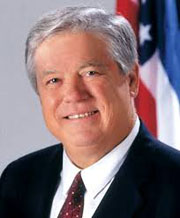 Industryweek Com Sites Industryweek com Files Uploads 2014 02 Haley Barbour2 0