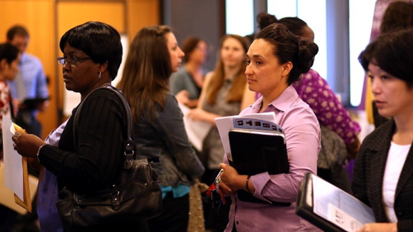 US Jobless Claims Rise to Nearly 6month High