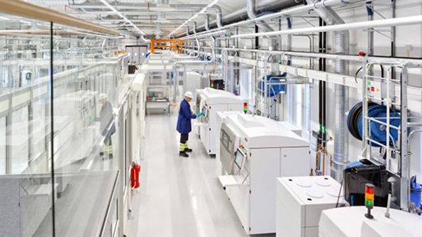 The new installation at Siemens Industrial Turbomachinery in Finsparingng employs 20 engineers and operators producing burner tips and other parts for industrial gas turbines