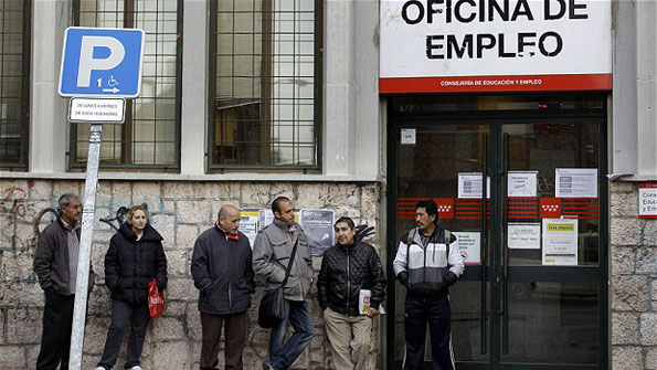 Spain Launches Youth Job Drive to Battle Crisis