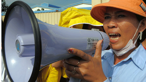 Cambodian Hikes Wages for Garment Workers