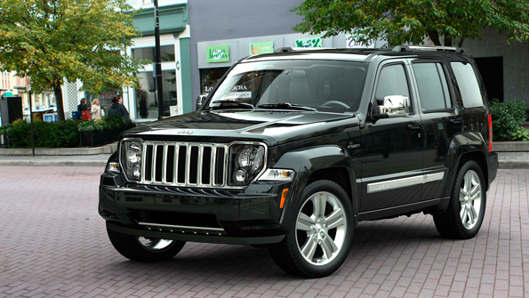 Chrysler Q1 Profit Tanks