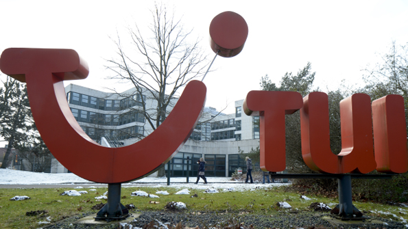 Britains TUI Travel to Buy 60 Boeing Planes