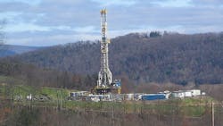 Study US Shale Boom Cuts Trade Deficit Primes Manufacturing Pump Study US Shale Boom Cuts Trade Deficit Primes Manufacturing Pump