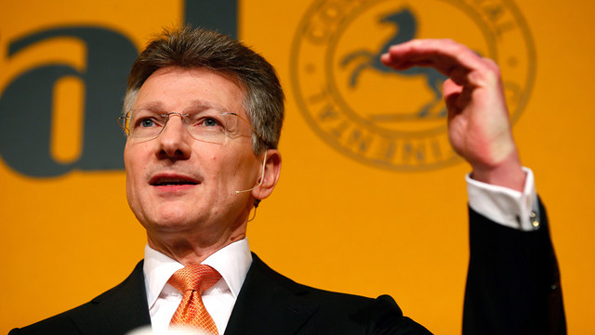 Car Parts Maker Continental Extends CEOs Contract