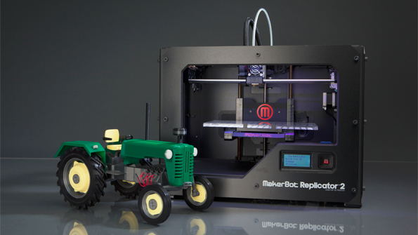 makerbot 3d pritned tractor