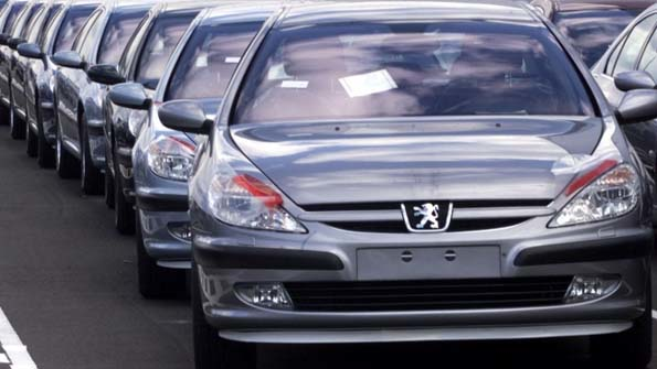 Peugeot Shares Plunge on Rumours of Capital Increase