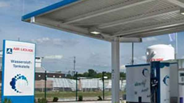 Air Liquide Toyota fuel cell filling station