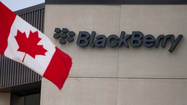 Report Blackberry Facebook Met Over Potential Bid