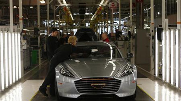 Daimler Teams up with Aston Martin on Engines