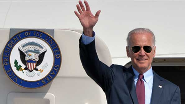 Biden Makes Pointed Ukraine Visit as Russia Says Kiev Reneging on Deal