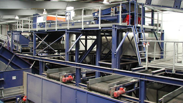 US Jobless Claims Fall after Easterperiod Surge