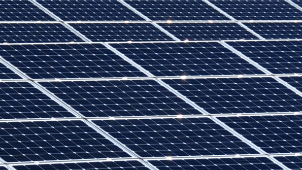 Obama Renews Solar Bid Despite Setbacks