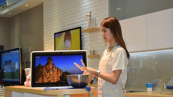 Intels Gesture Control Promises Handsfree Life