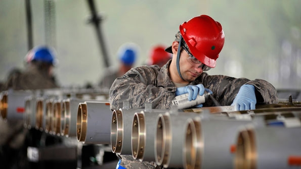 Defense Spending Decrease Causes Drop in US Durable Goods Orders