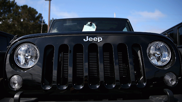 Chrysler Recalls 350000 Cars for Ignitionswitch Flaw