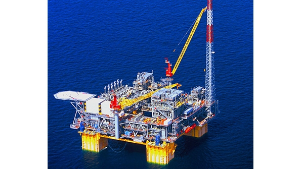 Global Supply Glut of Oil Pushes BP Profits Down