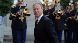 Sanofi Sacks CEO Over Management Row Shares Plunge Sanofi Sacks CEO Over Management Row Shares Plunge