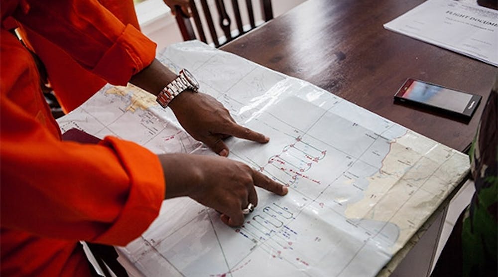 Indonesian search and rescue team coordinating the search area on December 29, 2014 in Belitung, Indonesia for AirAsia flight QZ8501. (Photo by Oscar Siagian/Getty Images)