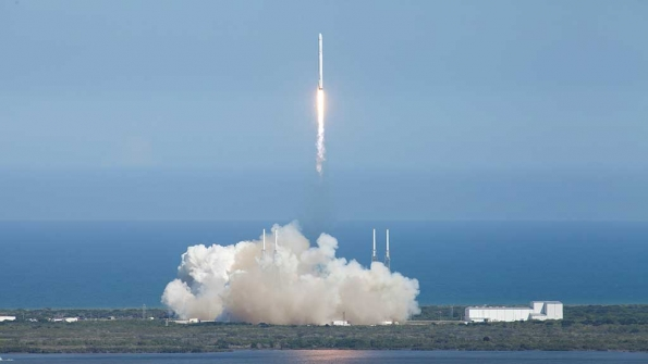 Dragon cargo carrier SpaceX