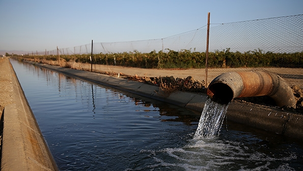 California Water Supplier Plans 15 Cut