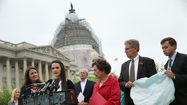 Angelina Sujata US Congress members introduce Vehicle Safety Improvement Act