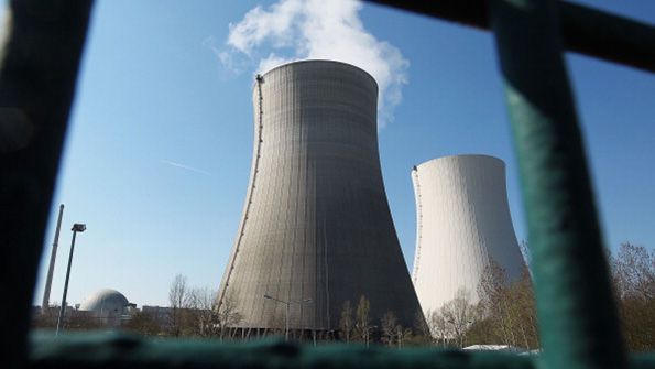 Nuclear power plant cooling towers