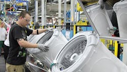 GE Building Up US Manufacturing with New Laundry Line GE Building Up US Manufacturing with New Laundry Line