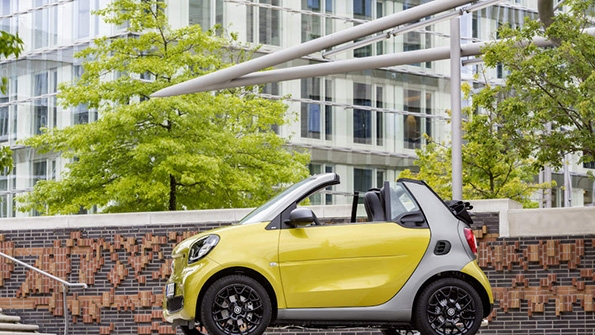 Automaker Smart Fails to Get Deal Increasing Working Hours