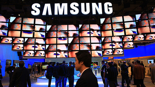 Samsung screens at a major trade show