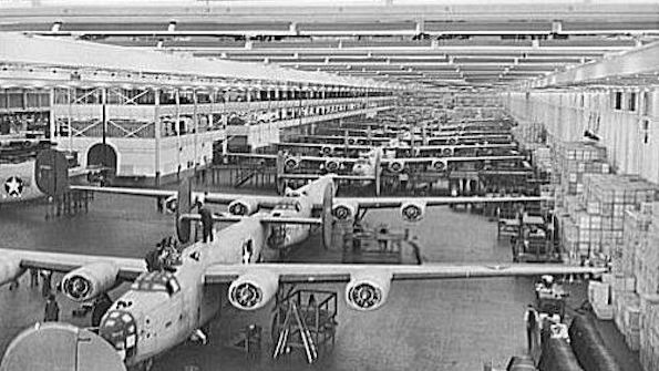 B24 Liberators being manufactured at the Willow Run site 1942