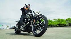 Industryweek 11721 Harleydavidson15fxsbloc1