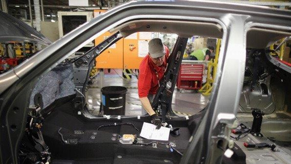 RenaultNissan Needs UK guarantees over Brexit to Invest in Plant