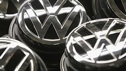 Volkswagenlogo hood ornaments Volkswagenlogo hood ornaments