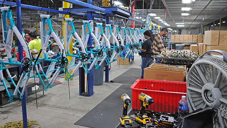 Bike Production Shifts Gears and Rolls Back to the US - InDustryweek 12550 Bcakentfactorypromo