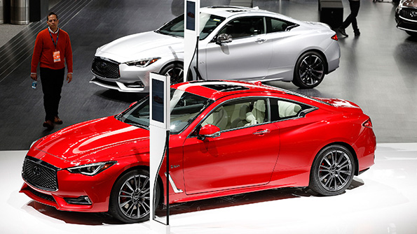 Three Infiniti sedans at the NAIAS at Detroit
