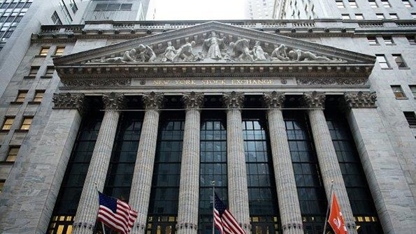 Dow Passes 20000 Points for the First Time