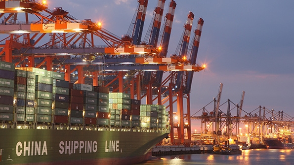 China Exports Surge Tainted by Fears of Trade Turmoil