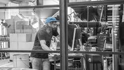 guyoncomputermanufacturing-595x397.jpg guyoncomputermanufacturing-595x397.jpg