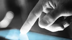 spot-color-finger-blue.jpg spot-color-finger-blue.jpg