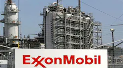 Exxon Investors Amass to Back Climate Change Plan Board Opposes
