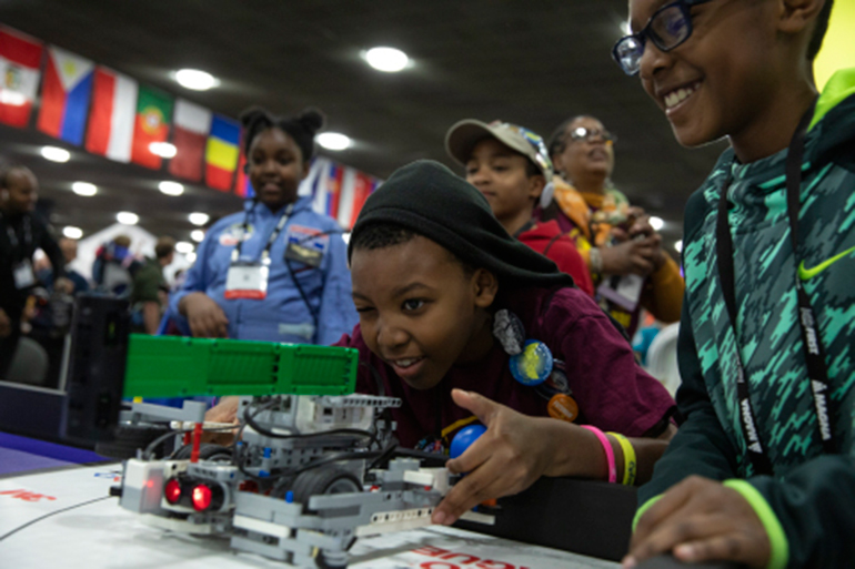 Looking for Workers? 17,000 Students Participated in the FRIST Youth Robotics Competition