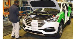 Alabama Hyundai employee works on Santa Fe Alabama Hyundai employee works on Santa Fe