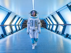 space-nation-astronaut-in-tunnel-web space-nation-astronaut-in-tunnel-web