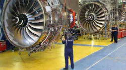 Building Rolls-Royce Trent 1000 airplane engines