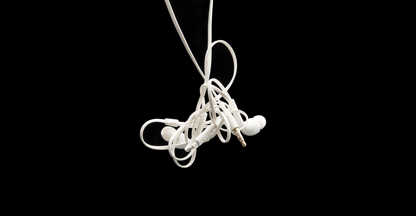 earbuds tangled