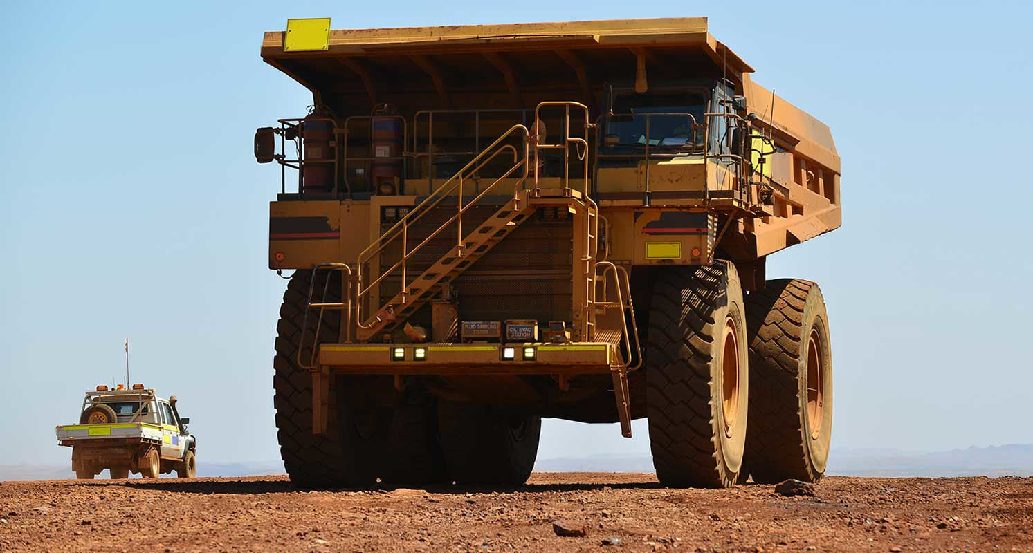 big dump truck iron ore