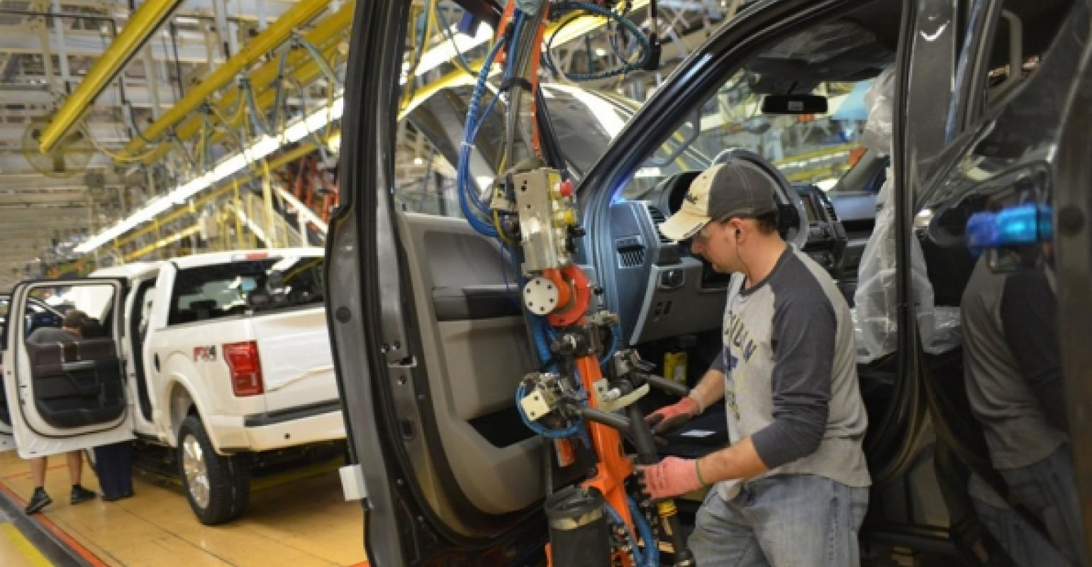 US Automakers Urge Trump to Push Hard to Open Japanese Market