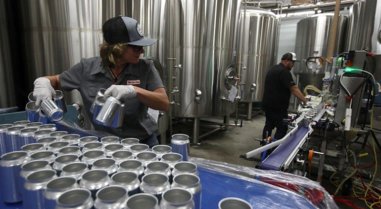 Aluminum Tariff Is a Boon Even If Beer Costs More, Report Says