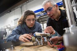 US Needs National Apprenticeship Structure US Needs National Apprenticeship Structure